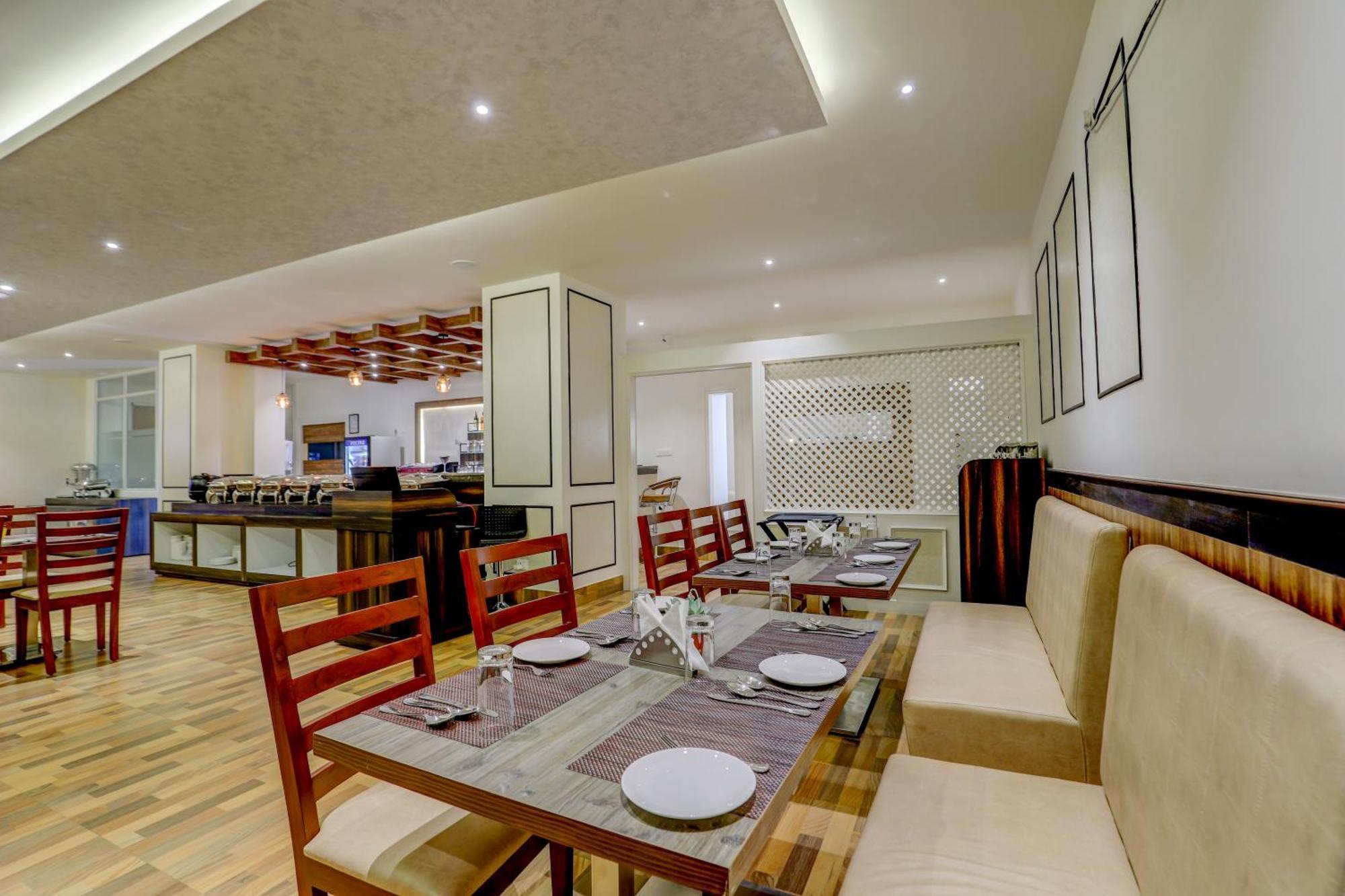 Hotel Banari Regency By Summit Namchi Esterno foto